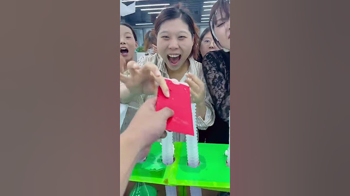 Whose Coke fountain is higher? So funny #funny #partygames #funnygame