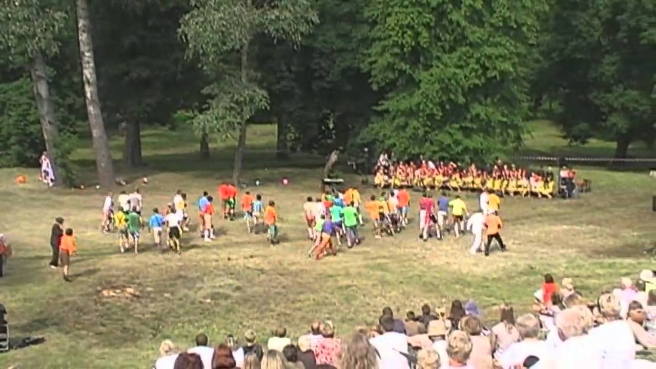 Noorte tantsijate suvelaager - Rännumees.wmv