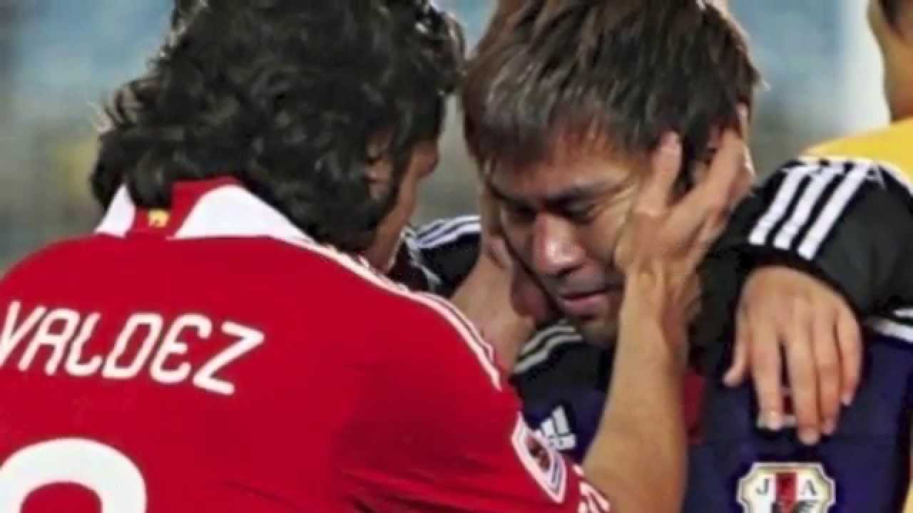 感動の話 南アw杯 駒野選手とバルデス選手 Youtube