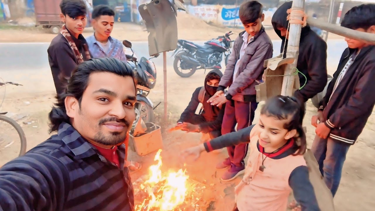 ठंडी की वजह से दुकान में जलाएं आग 🔥 || 