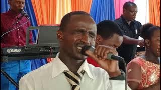 Moyoni mwangu nimembeba YESU