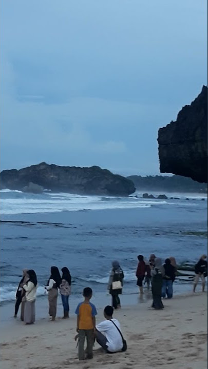 LUAR BIASA..!! Pemandangan tepi Pantai Indrayanti di Pagi Hari.