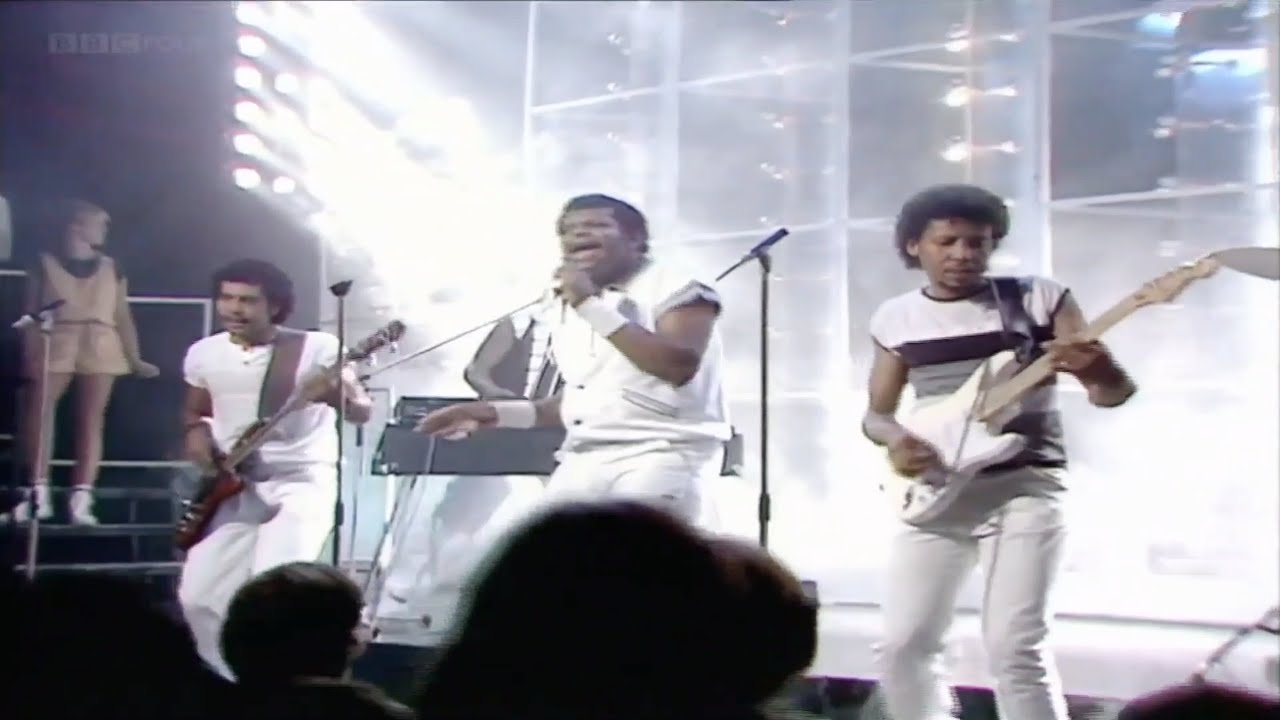 Windjammer - Tossing & Turning (Live) [Widescreen Music Video