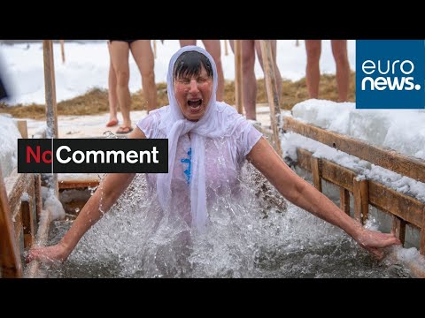 Russians mark Epiphany with plunge into icy water