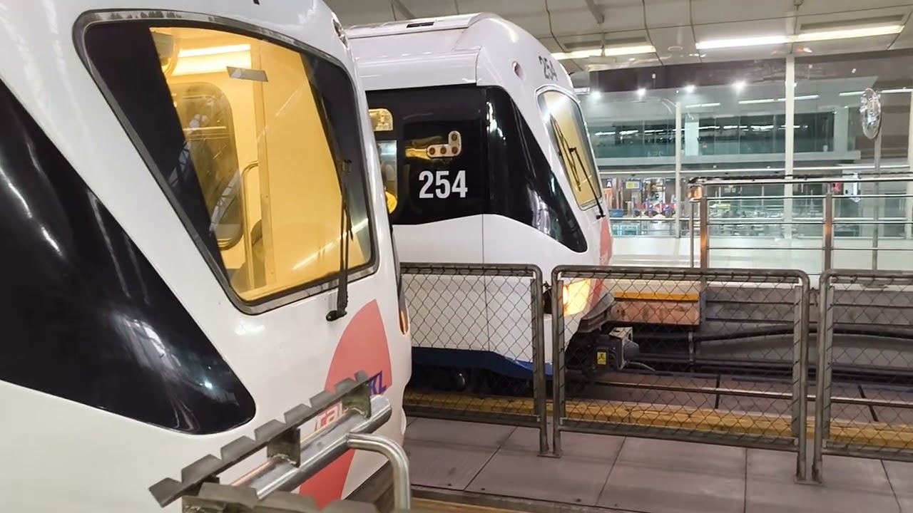 LRT Kelana Jaya Line Bombardier Innovia ART 200 (set 51&54) arriving and departing at KL Sentral.