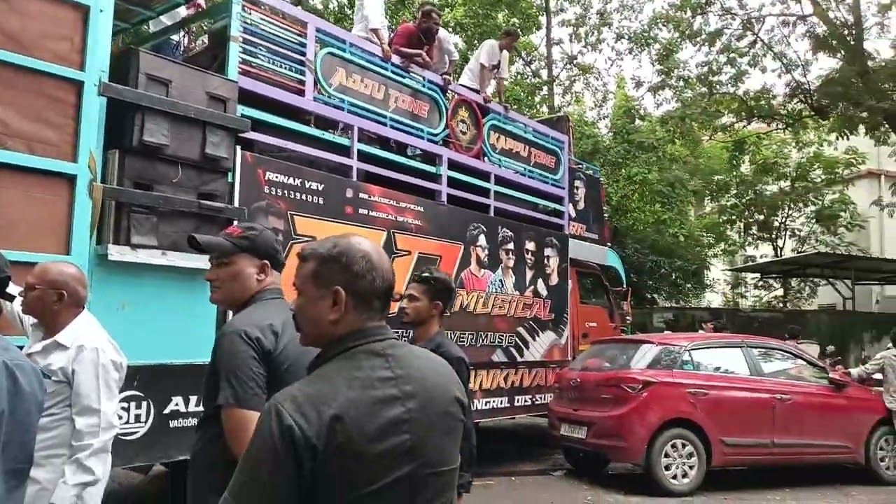 RR म्यूजिक bend university पहली बार सूरत city में कॉलेज surat लोडकिया क्या डांस करती हुई 😱😱