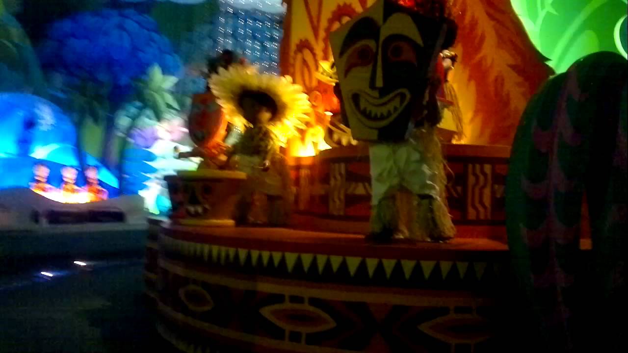 It's a Small World at Disneyland Paris (filmed on right site)