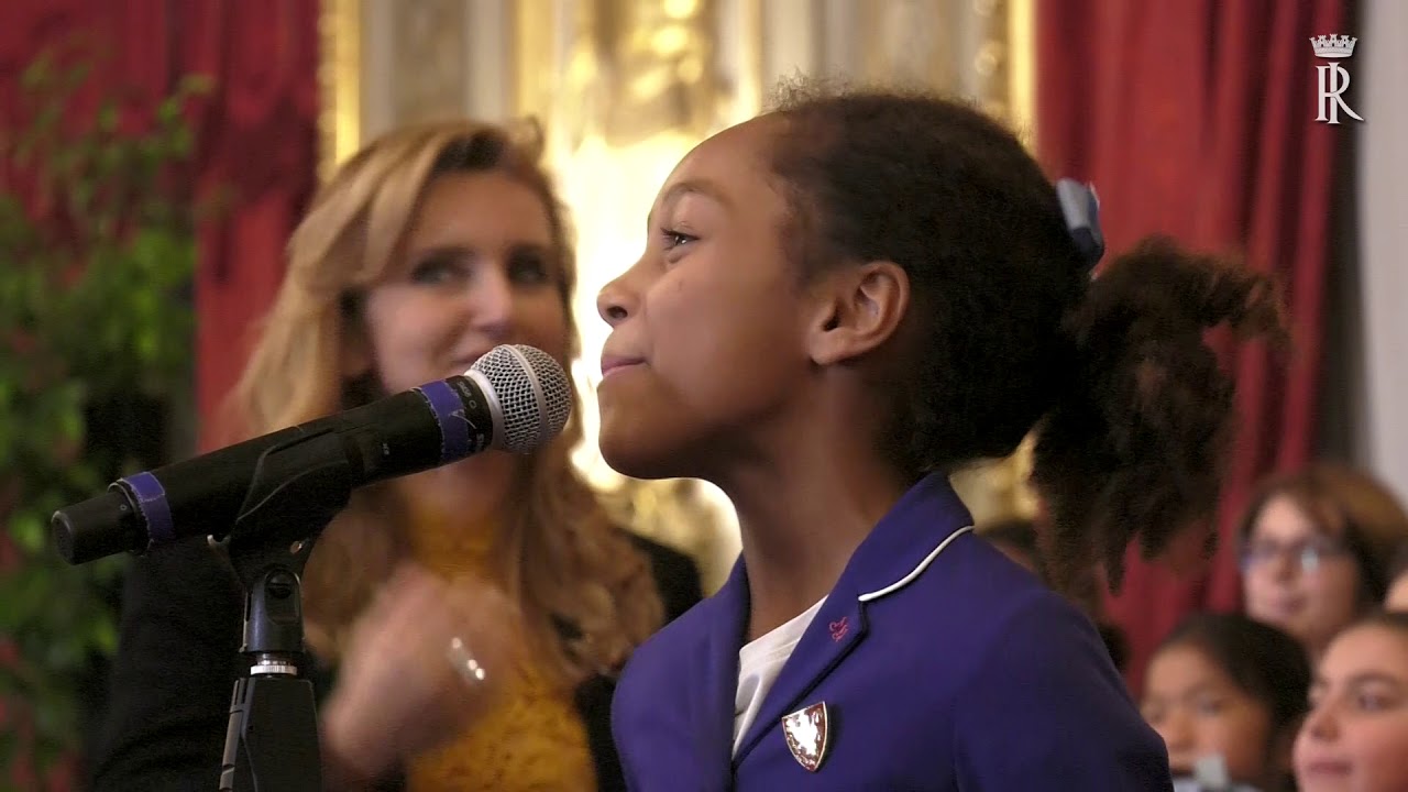 Mattarella incontra i bambini del Piccolo Coro 