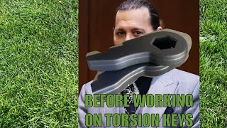 How to remove a stuck torsion key