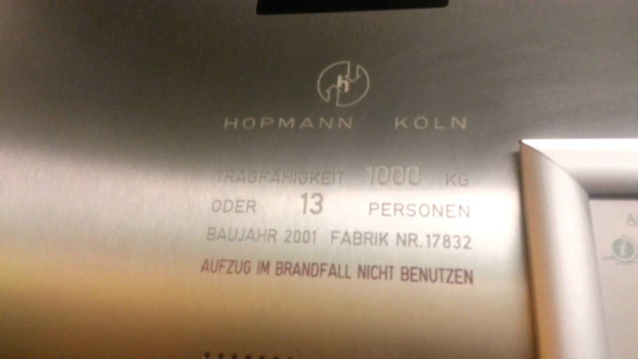 Hopmann Aufzüge bei Holmes Place in Köln - YouTube