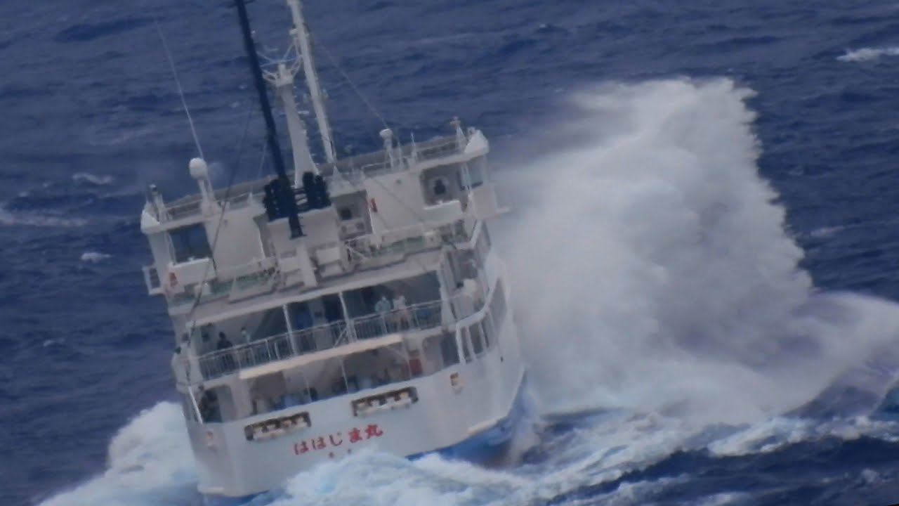 大時化の海を行く！頑張れ！ははじま丸　2021年12月18日