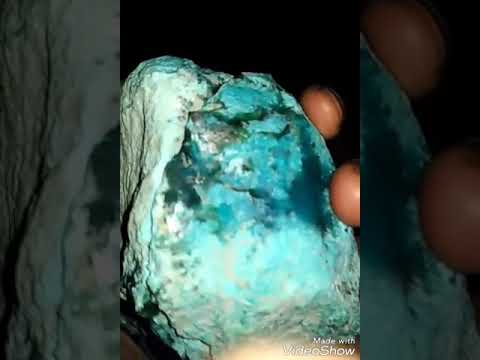 What Batu Bacan Bluish Green Kristal