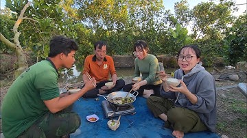Mò Cá Rô Đồng Kho Với Trái Bầu Non Nguyên Vỏ_Bữa Cơm Chiều Ngoài Đồng Lúa Mới Xạ..| ONMT #Tập 147