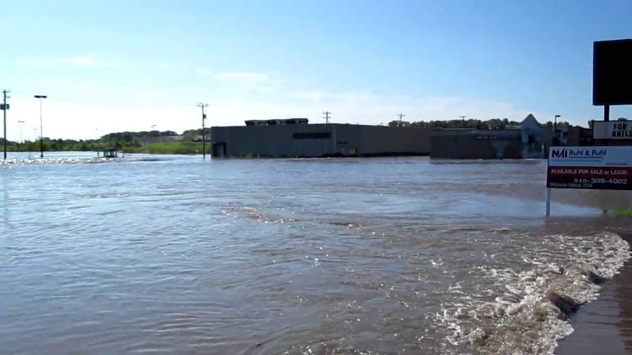 Ames Iowa Flooding South Duff Aug 2010 YouTube