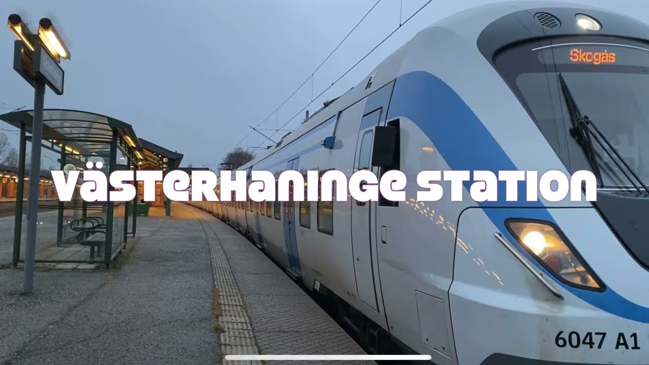 Bussar och pendeltåg vid Västerhaninge station del 12