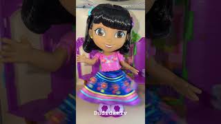 Dora the Explorer dancing