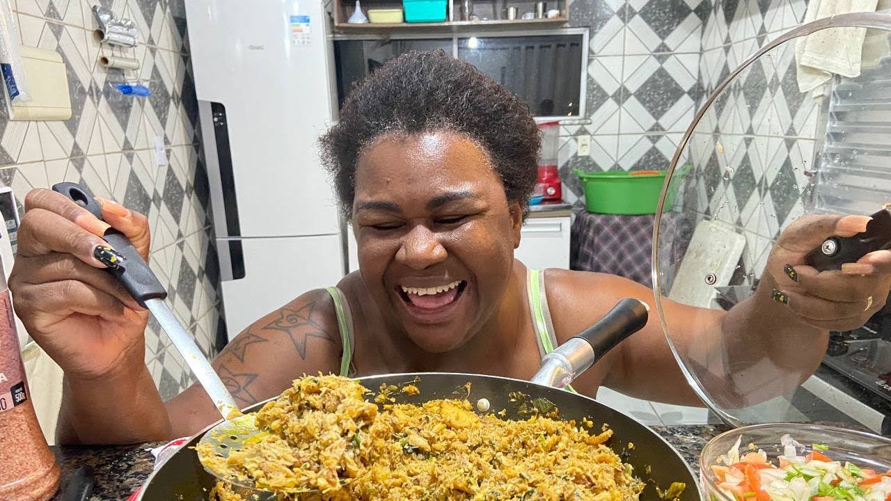 CATADO DE CARANGUEIJO E MOLHO LAMBÃO