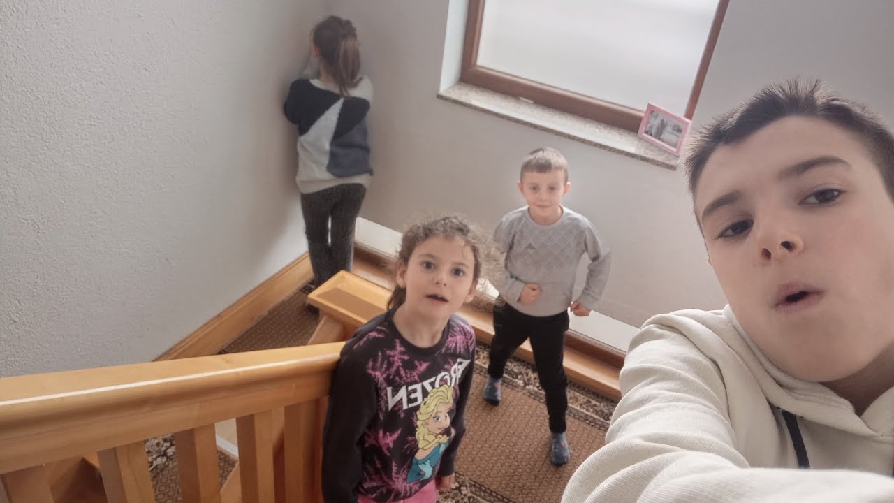 Igramo skrivača u kući