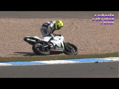 Video: Superbikes Europe 2012: Melandri's hebzucht en Haslam's onschuld bezorgen Johnny Rea de overwinning