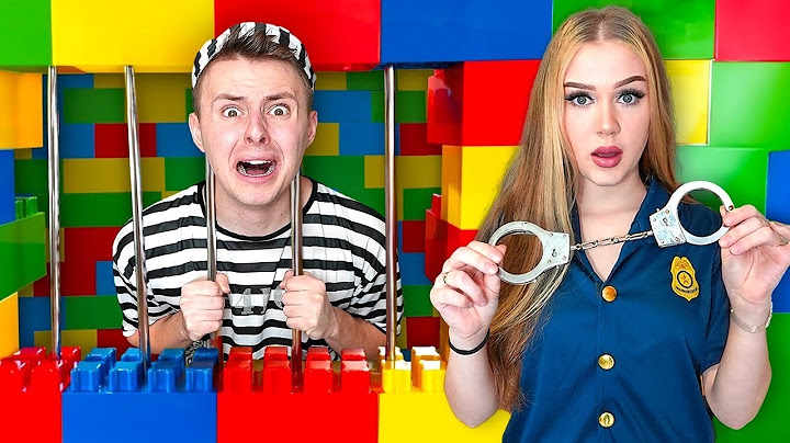MOJE HOLKA MĚ ZAVŘELA DO LEGO VĚZENÍ! 😱