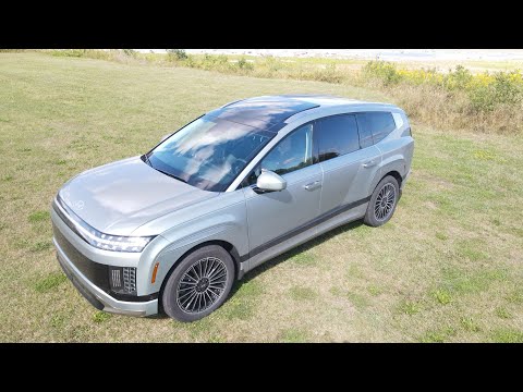 2025 Hyundai Ioniq 9 vs Kia EV9 Sibling Rivalry Comparison Part 1