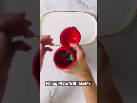 Filling Plate With M&Ms #asmr #fillingplatterwithsweets #satisfying #sweets