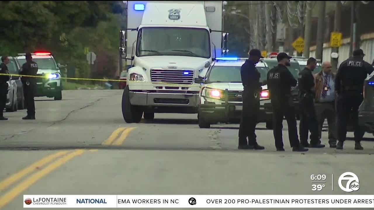 2 Detroit police officers shot on city's east side, suspect dead - YouTube