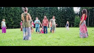 Vignette de la vidéo "Shakti Wild Rose & family "New family - DANCE""