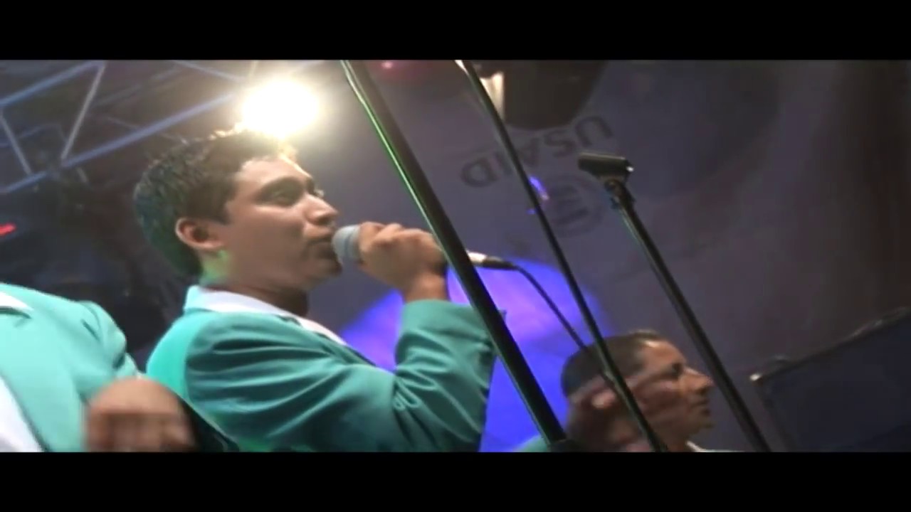 Internacionales Conejos - Concierto Bailando y Paseando