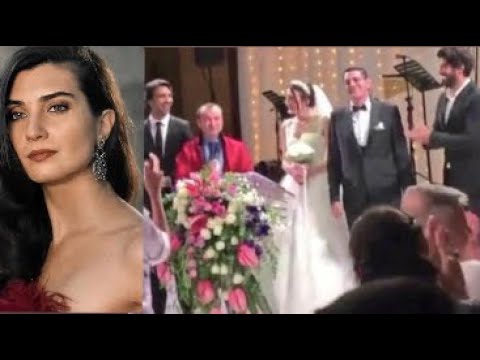 Engin Akyürek and Tuba Büyüküstün went to a wedding together! 