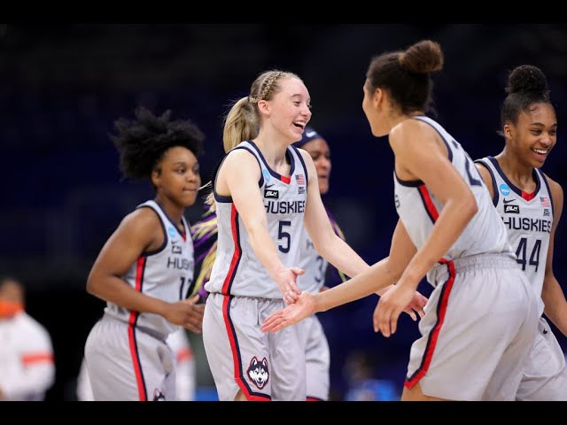 paigebueckers and the UConn Huskies advance with their Kyrie 7 and