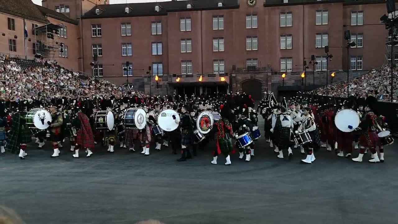 Watch 🇨🇭 Basel Tattoo 2022, Opening with Conal McDonagh, Basel Tattoo Chor, Massed Pipes 'n Drums 🏴 on YouTube Watch 🇨🇭 Basel Tattoo 2022, Opening with Conal McDonagh, Basel Tattoo Chor, Massed Pipes 'n Drums 🏴 on YouTube