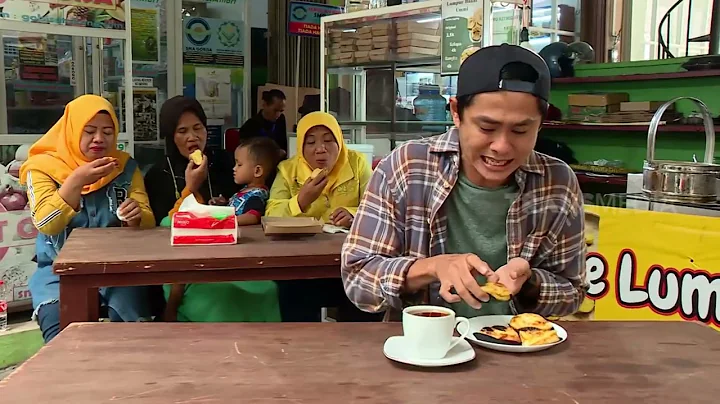 Bobby Samuel Jajan Kue Lumpur Bakar Ummi | MAKAN R...