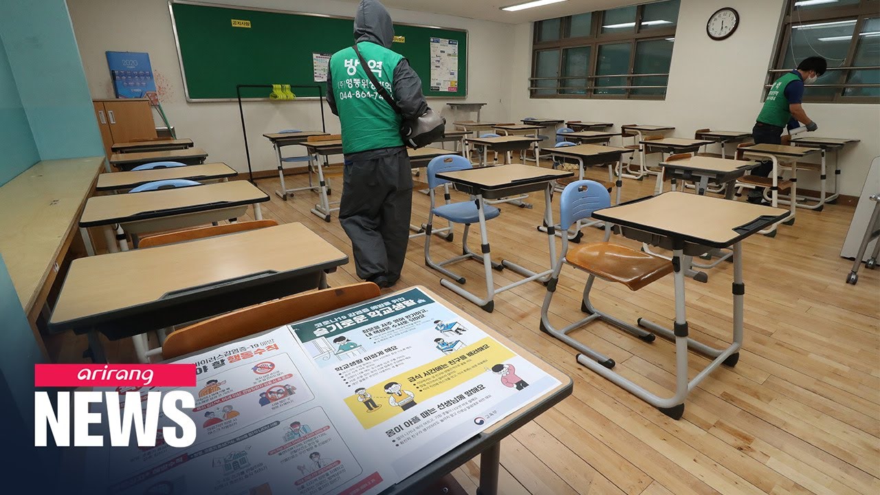 Thirdyear high schoolers in Seoul to start going to school every day
