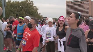 WATCH: Runners gear up for Austin turkey trot as Thanksgiving tradition makes in-person return