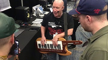 Synthplex. Strumming (front view)