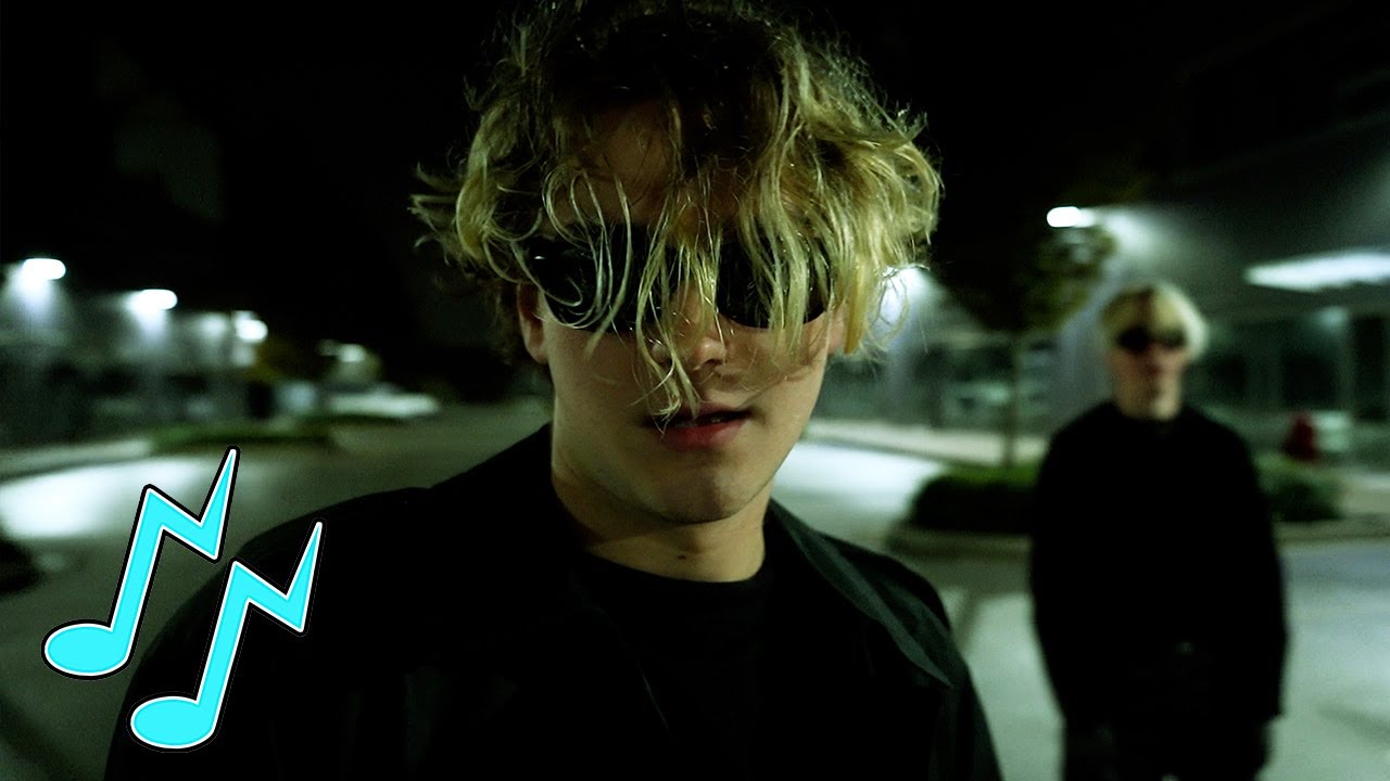 Dwalk - DIE ft. Braydie [Dir. by @outerspacetaye]