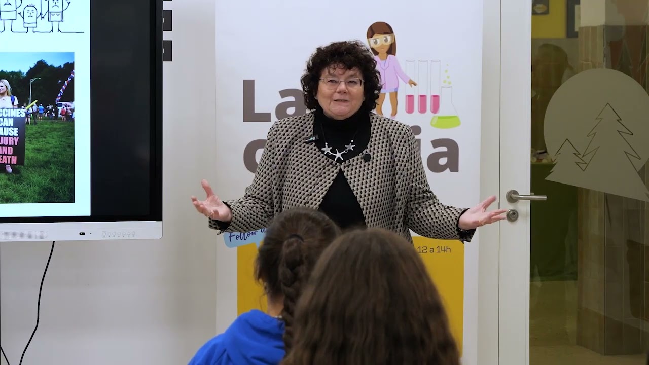África González en el colegio Montesol de Vigo