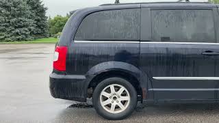 2011 CHRYSLER TOWN & COUNTRY Touring | Online Auction on Repocast.com