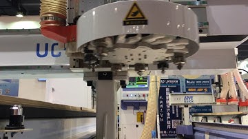 CNC router UC-481 with 10 auto tool changers -fast changing speed