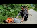 A single mother's act of helping a poor, homeless boy touched everyone's hearts