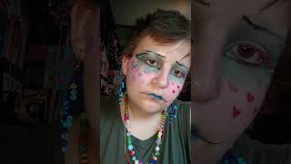 #nonbinary #makeupoftheday #graphicliners #creativemakeup #eccentricmakeup