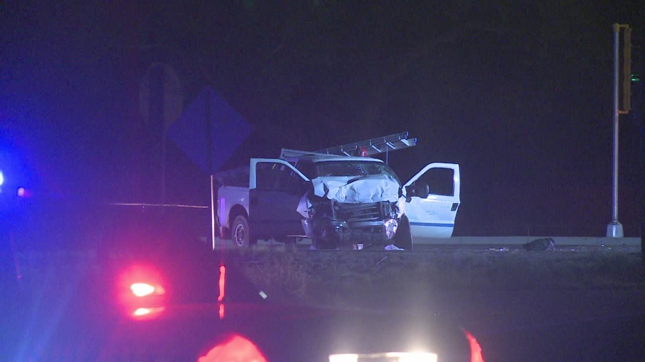 Two car crash in southwest Albuquerque - YouTube