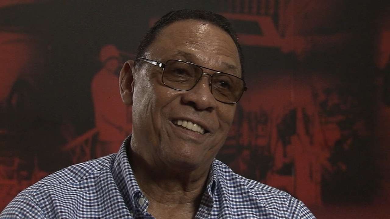 Ari Cin Tony Perez Is Honored With Statue Youtube