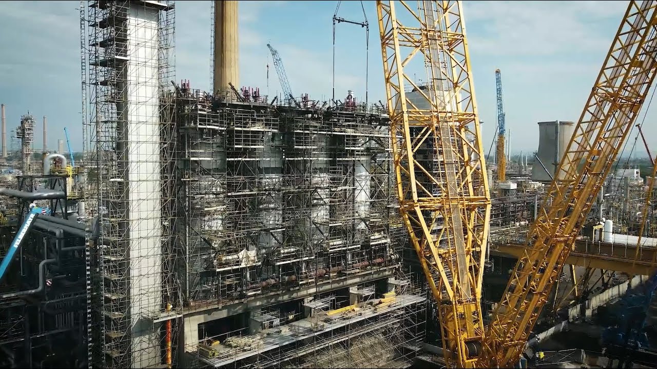 Reemplazo de tambores de coque en Refinería de Petrobrazi.