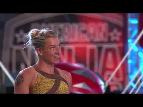 Jessie Graff Puts on a Show - American Ninja Warrior Qualifiers 2020