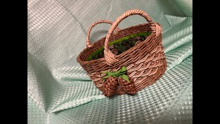 : Basket with Curls