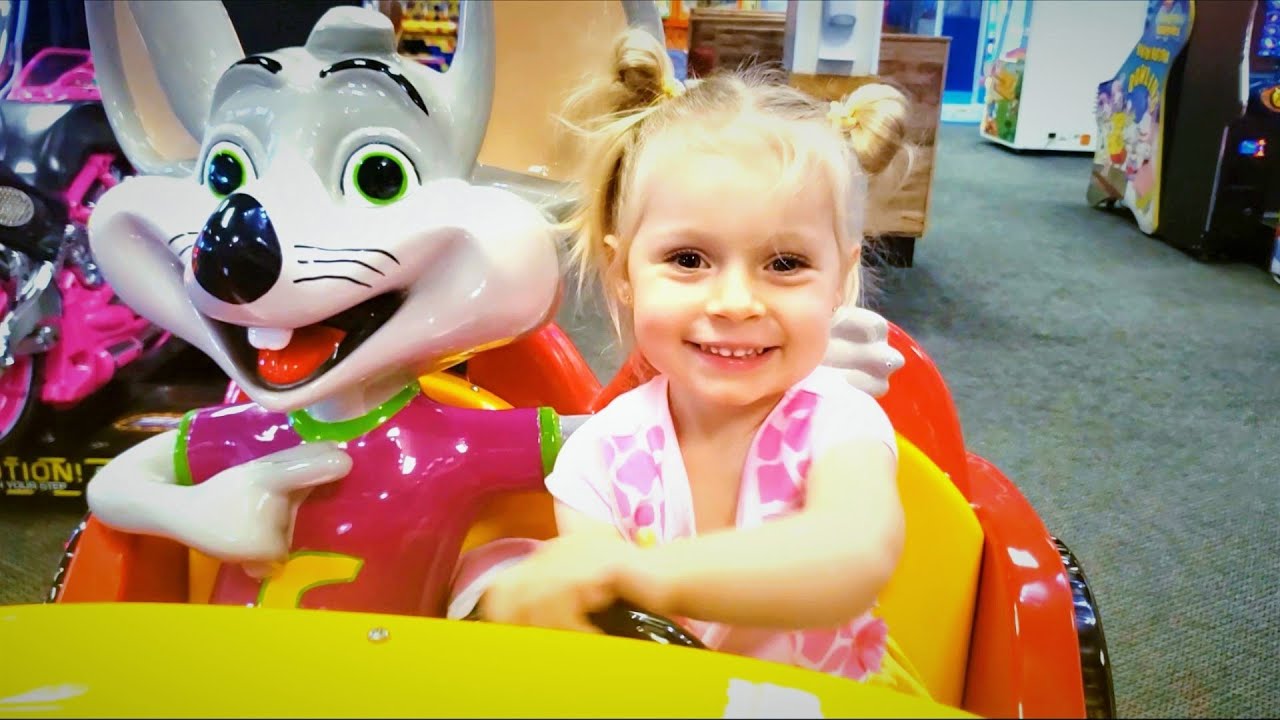 Чаки Чиз Развлекательный Детский Центр Атракционы Машинки Мотоциклы Fun ...