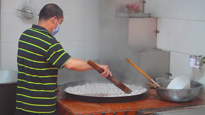 福建大叔賣肉丸，獨特海鮮做法每次最多做20斤，一斤50顧客圍著搶 - 天天要聞