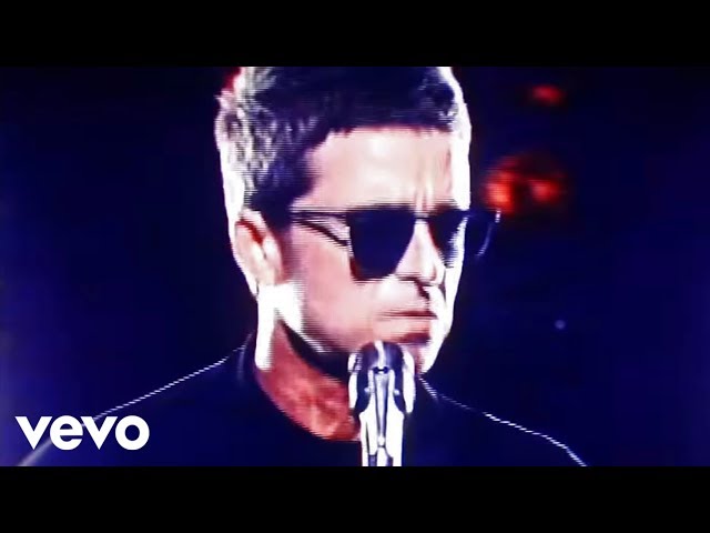 Noel Gallagher's High Flying Birds - She Taught Me How To Fly